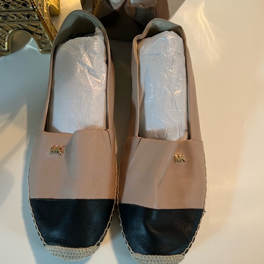 MICHAEL Michael Kors Women's Kendrick Toe Cap Slip On Espadrilles Flats Size 10